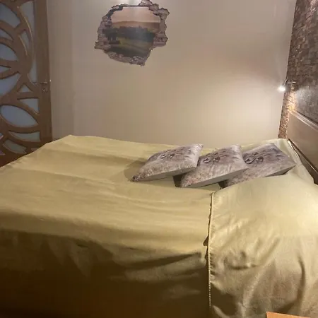 Appartamento Boutique & Artistic 3 Bedroom Apartment.